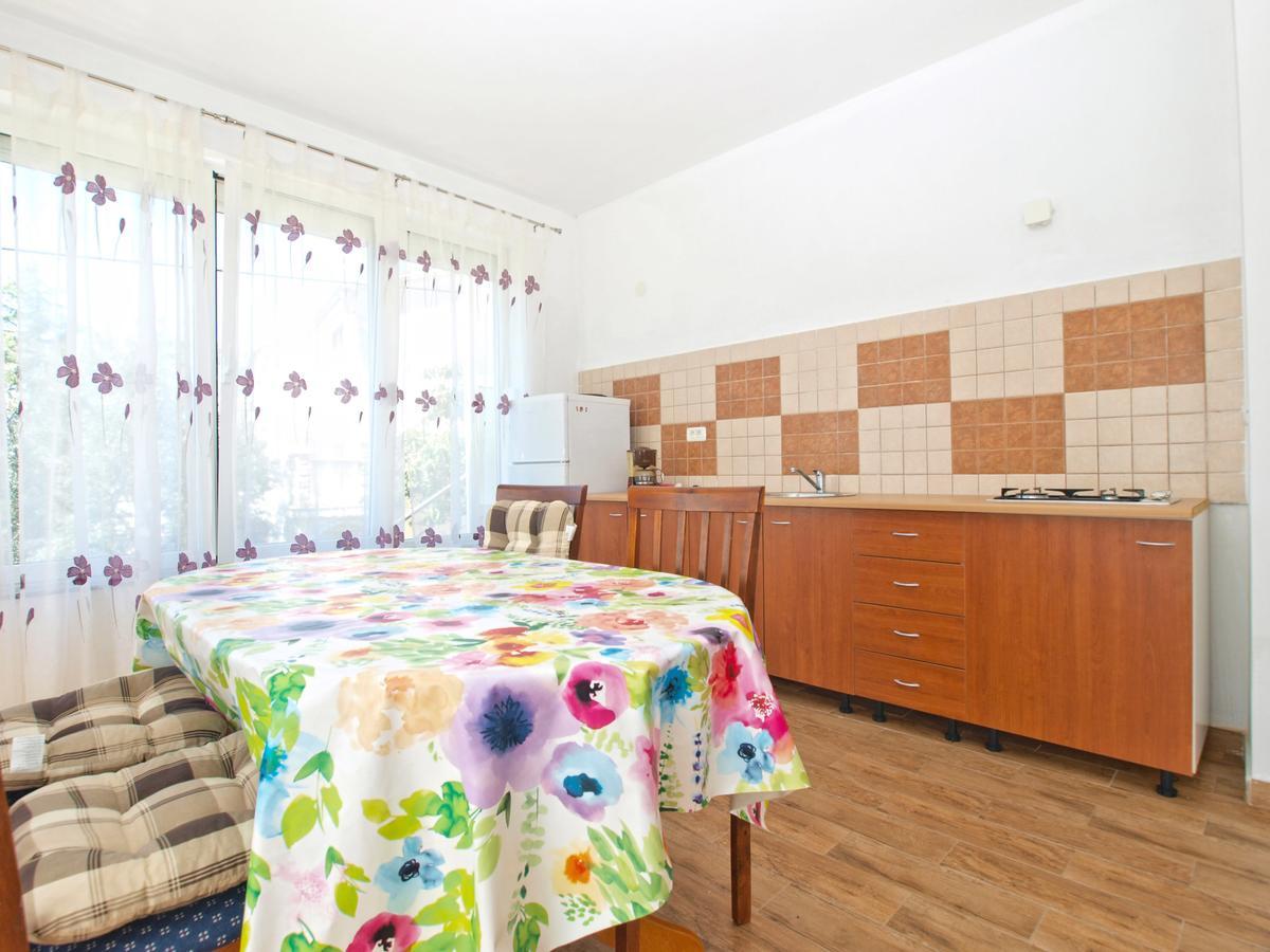 Apartments Edin 1359 Peroj Eksteriør billede