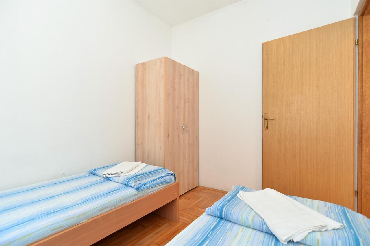 Apartments Edin 1359 Peroj Eksteriør billede