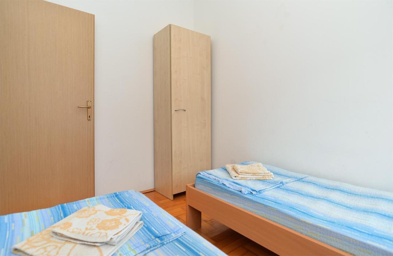 Apartments Edin 1359 Peroj Eksteriør billede